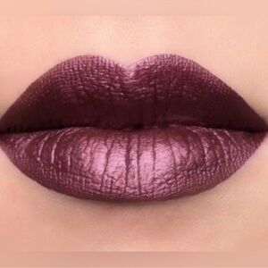 No Tea No Shade (Dark Mauve Shimmer)–NWT 💋 Jeffree Star Velour Liquid Lipstick